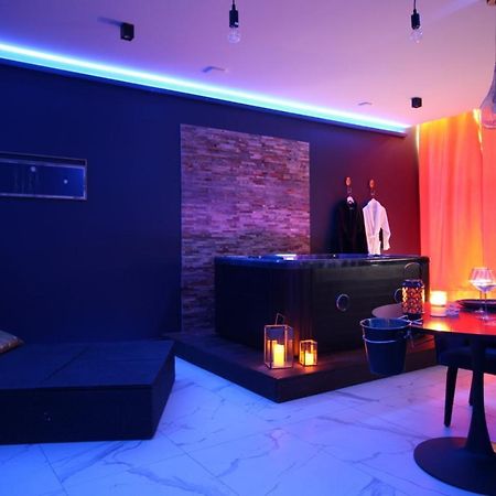 Suite Blue Jacuzzi Le Breuil  Esterno foto