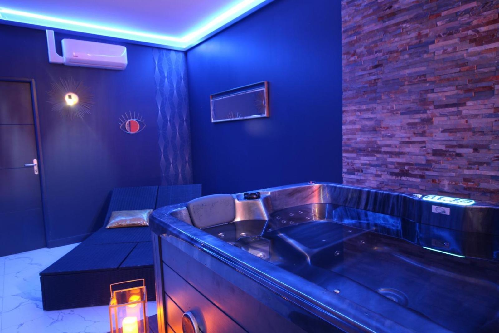 Suite Blue Jacuzzi Le Breuil  Esterno foto